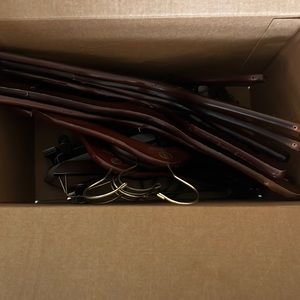 Lilly hangers box number 4